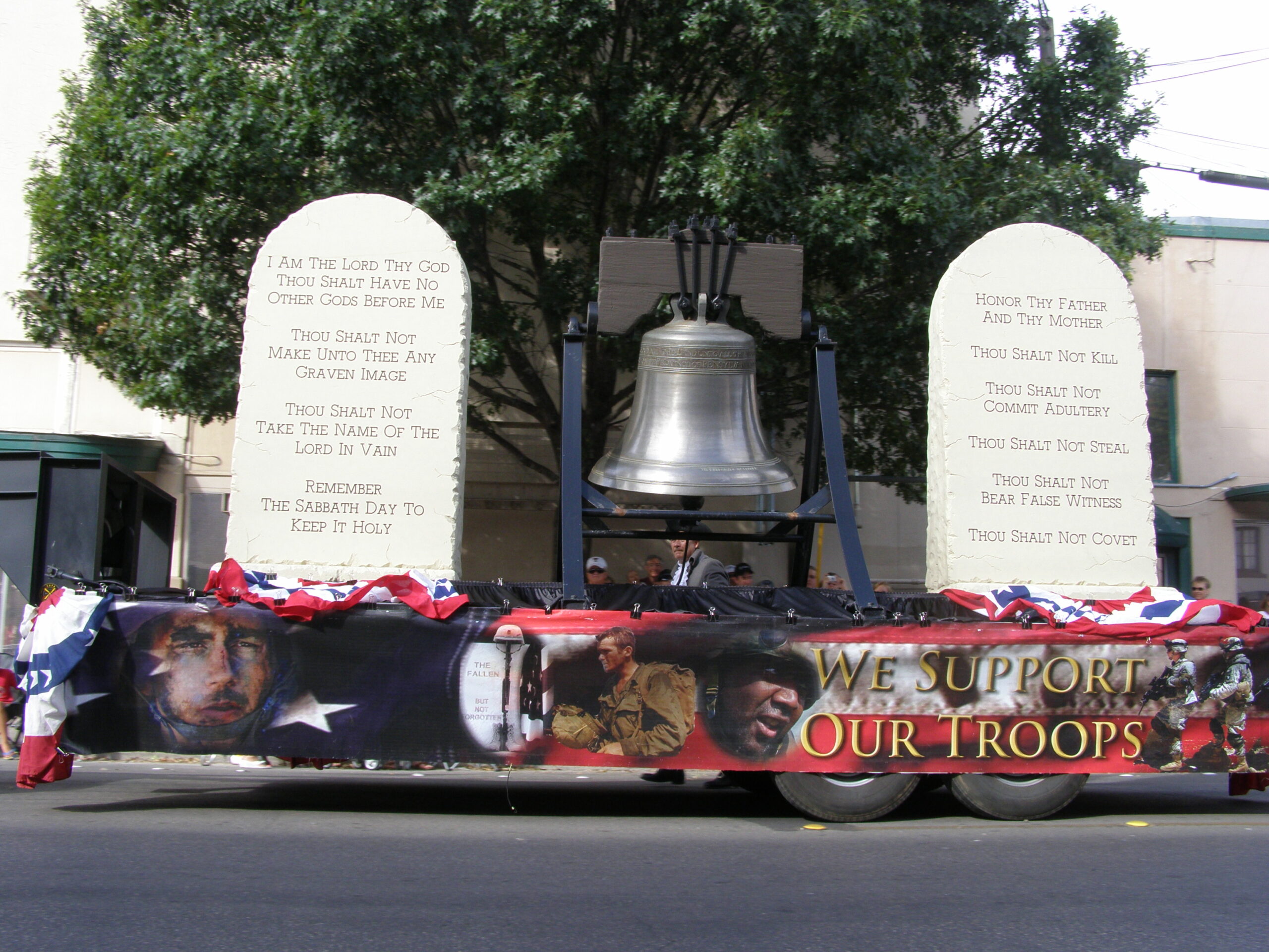 David Hall’s Travelling Liberty Bell and Ten Commandments Memorial